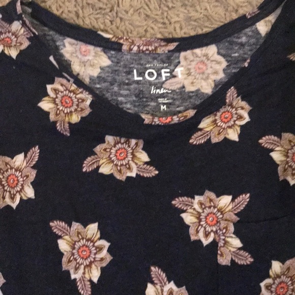 Loft tee shirts - Picture 4 of 5